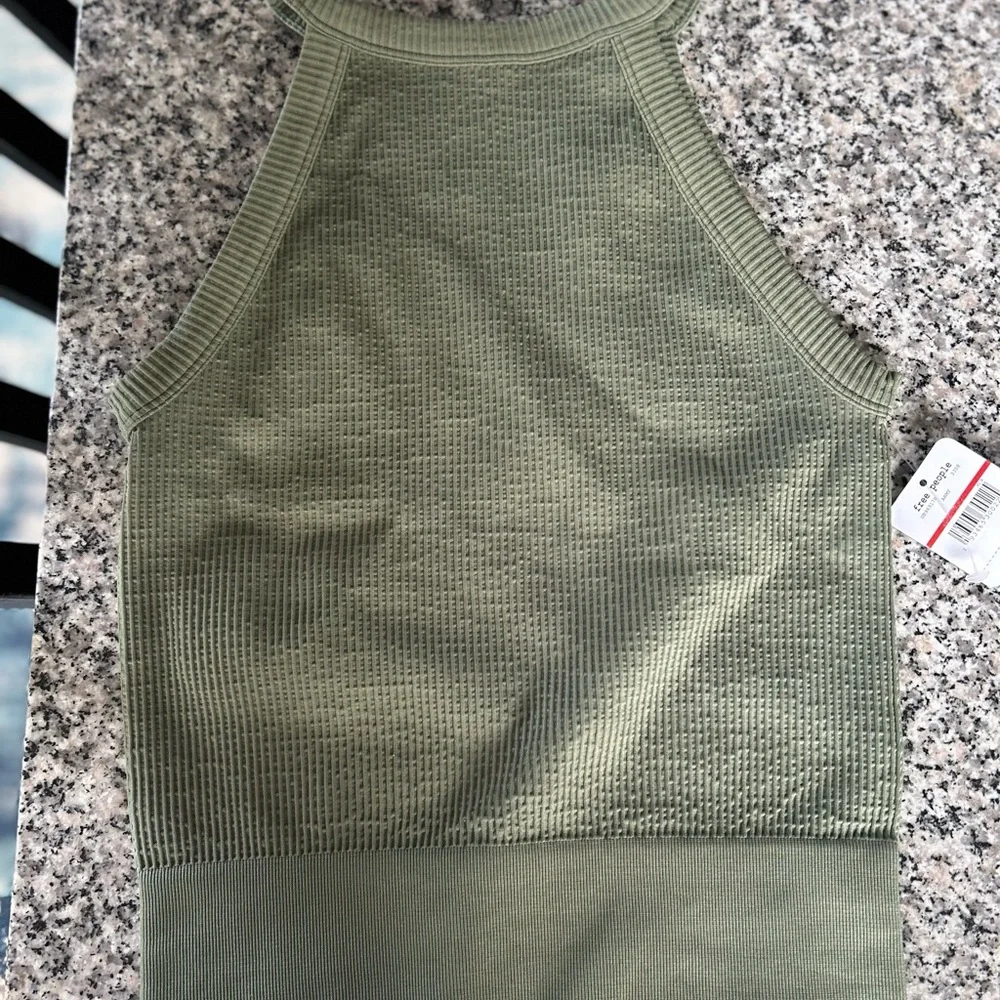 Free People Olive Ribbed high neck tank - Picture 4 of 5